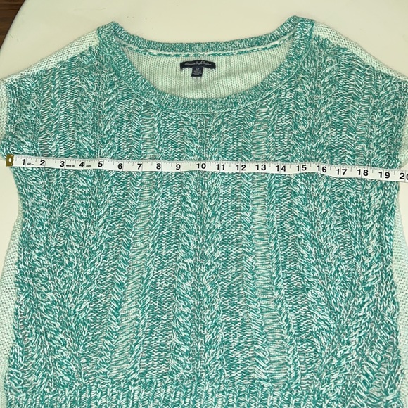 Small AEO Green Knit Sweater. - Picture 2 of 4